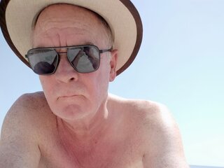 Online naked eliojames