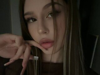 Shows cam KathlineVelzy
